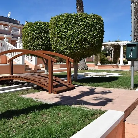 Carabassi Lovely House Apartman *